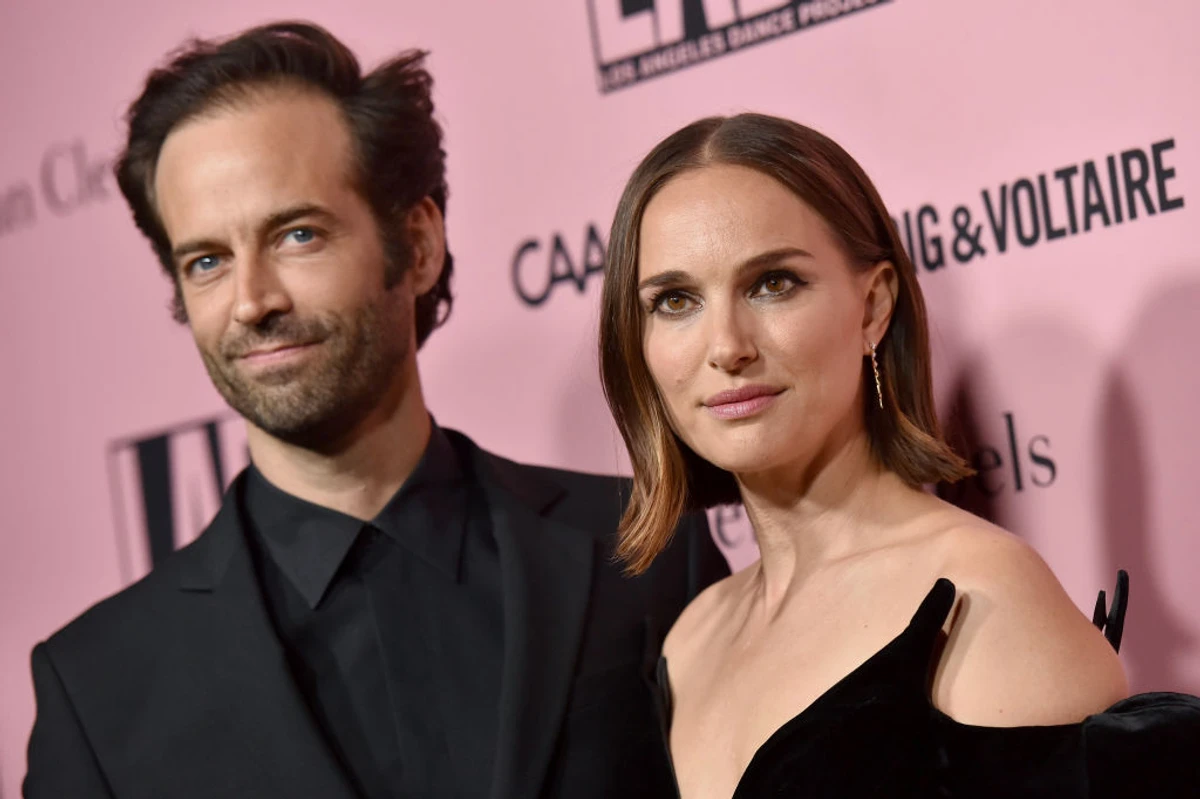 Виявляється, акторка почала підозрювати невірність чоловіка після його дивної поведінки