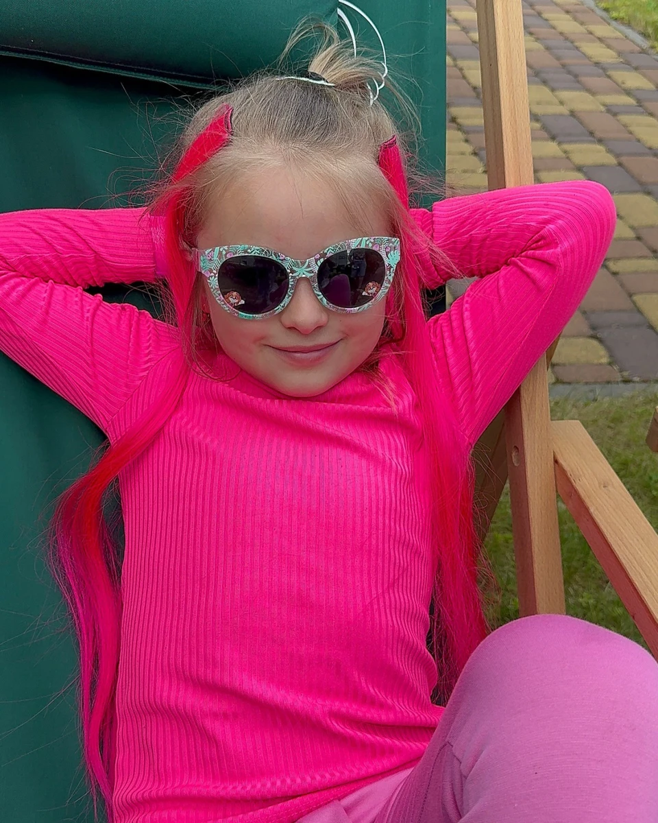 середня донька Ребрик