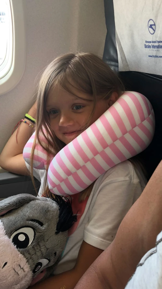 Усик з дружиною привітали доньку з Днем народження