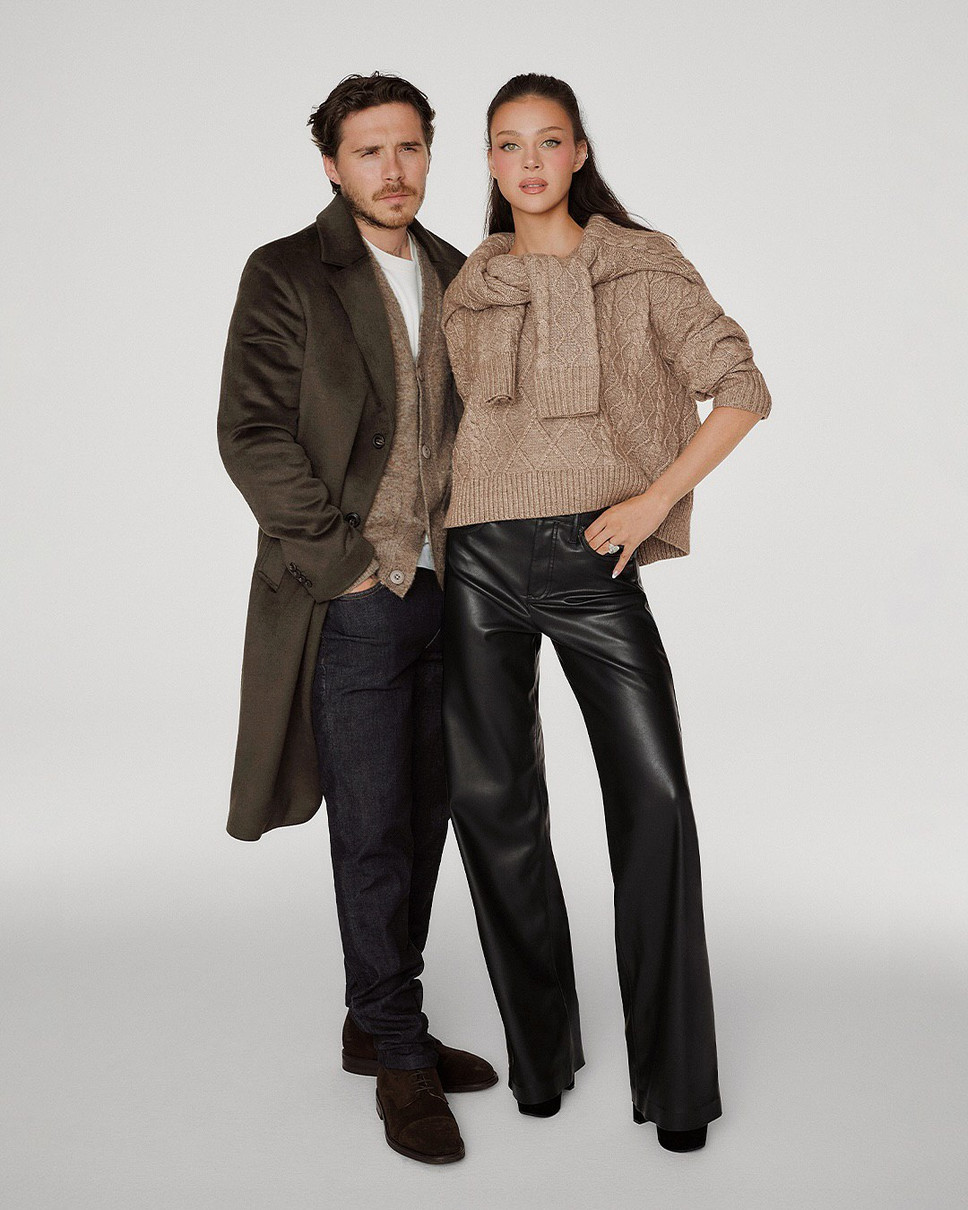 Син Бекхемів з дружиною в ефектних луках знявся для реклами одягу