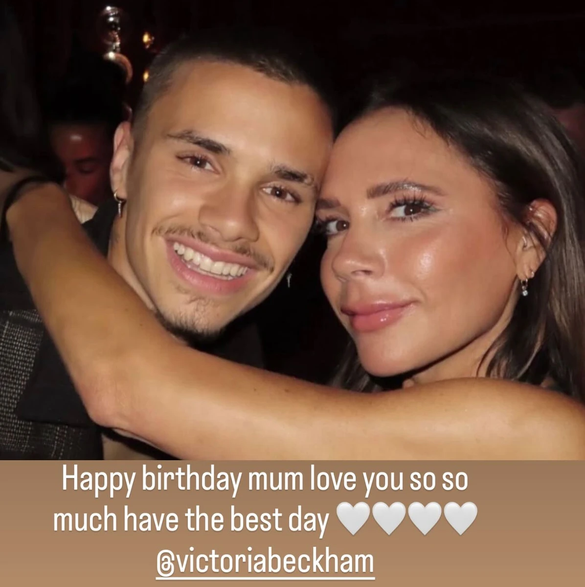 Син Бекхемів показав селфі з Вікторією на її 52-річчя