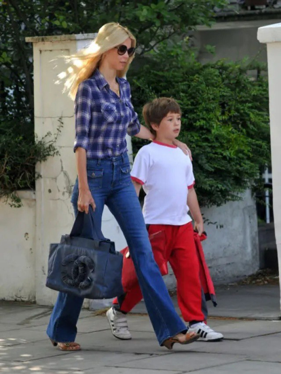 Клаудія Шиффер мило привітала свого сина з 23-річчям