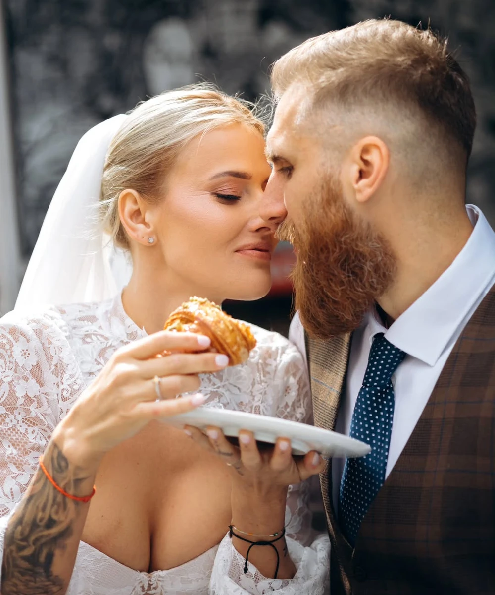 Військовий Павло Вишебаба зіграв весілля з коханою