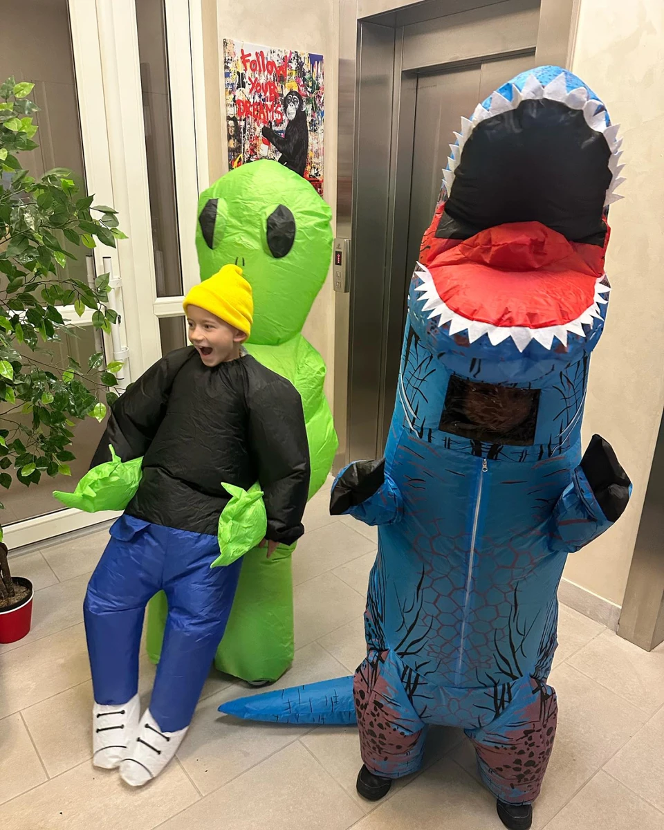 У школі Дані та Платона на одного динозавра та прибульця стало більше :)