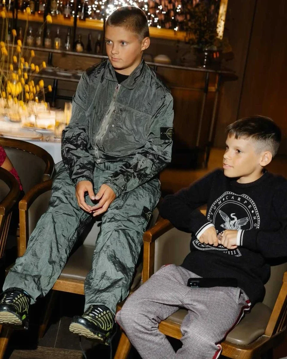 Олександр Усик із дітьми