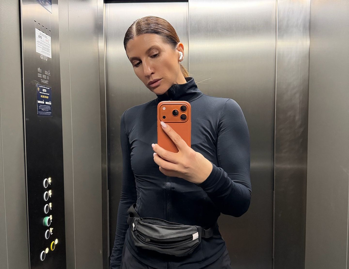 Аніта не лише показує ефективні тренування, а й ділиться корисними рецептами