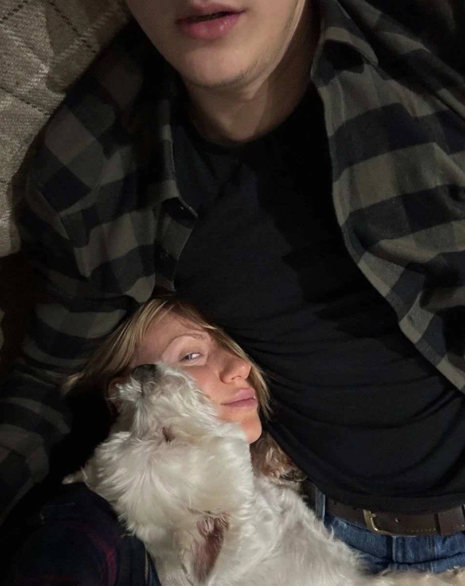 Леся Нікітюк і її наречений