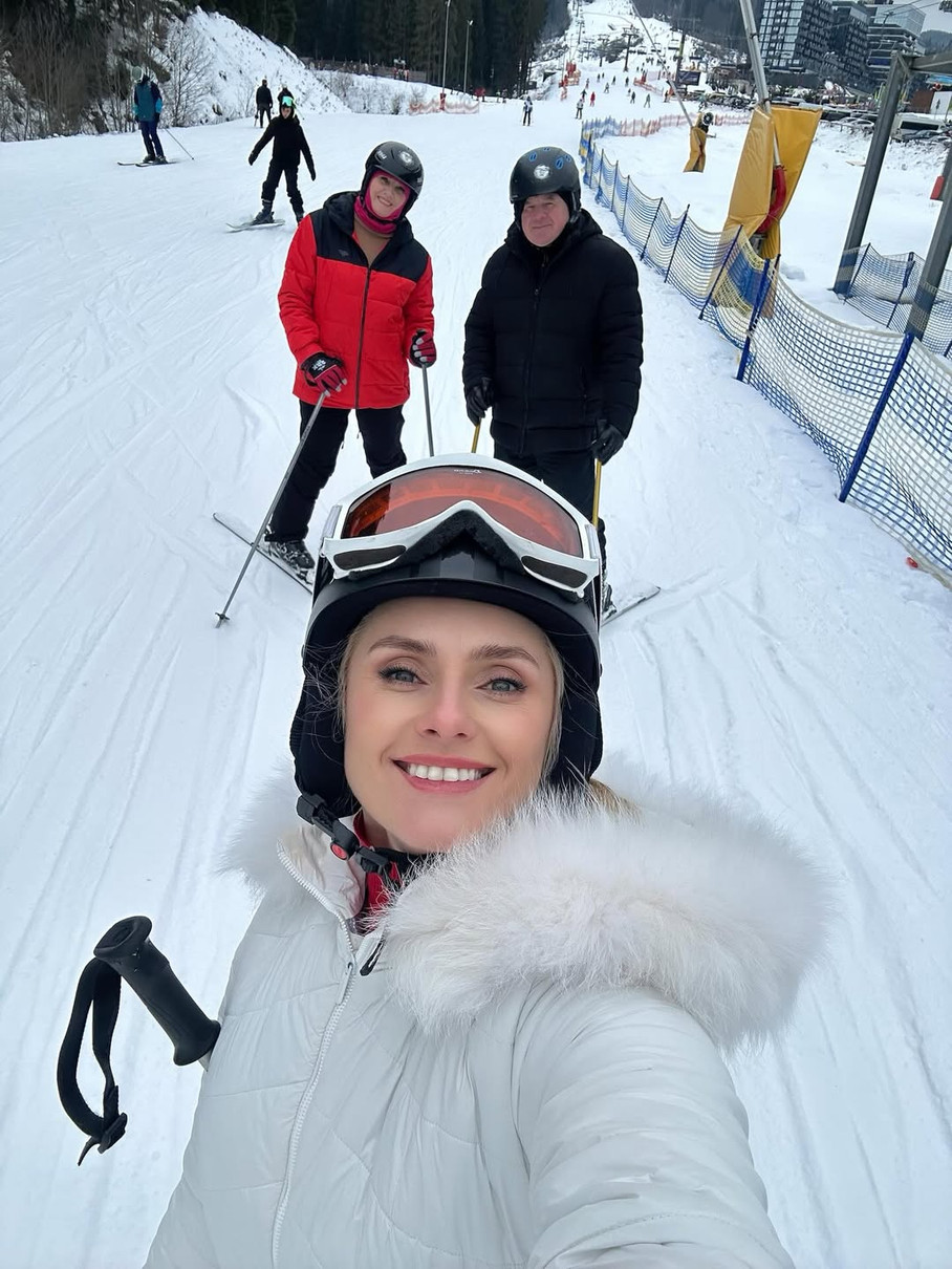 Ірина Федишин показала селфі з батьками