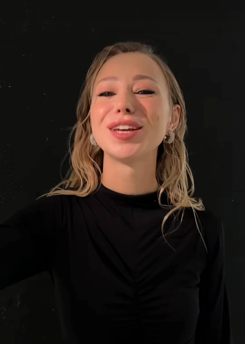 У березні минулого року жінка зробила пластичні операції на обличчі