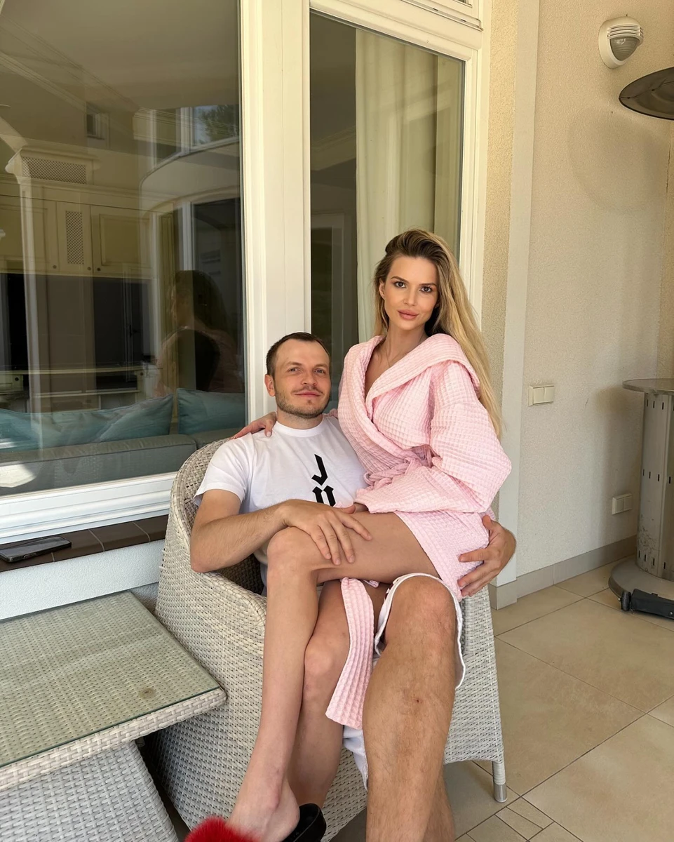 Ось так Гусєва обрала рандомний день, щоби нагадати про почуття до чоловіка