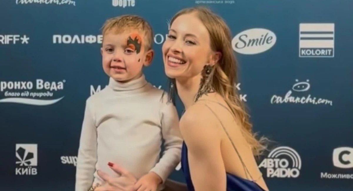 Анна Сагайдачна з сином