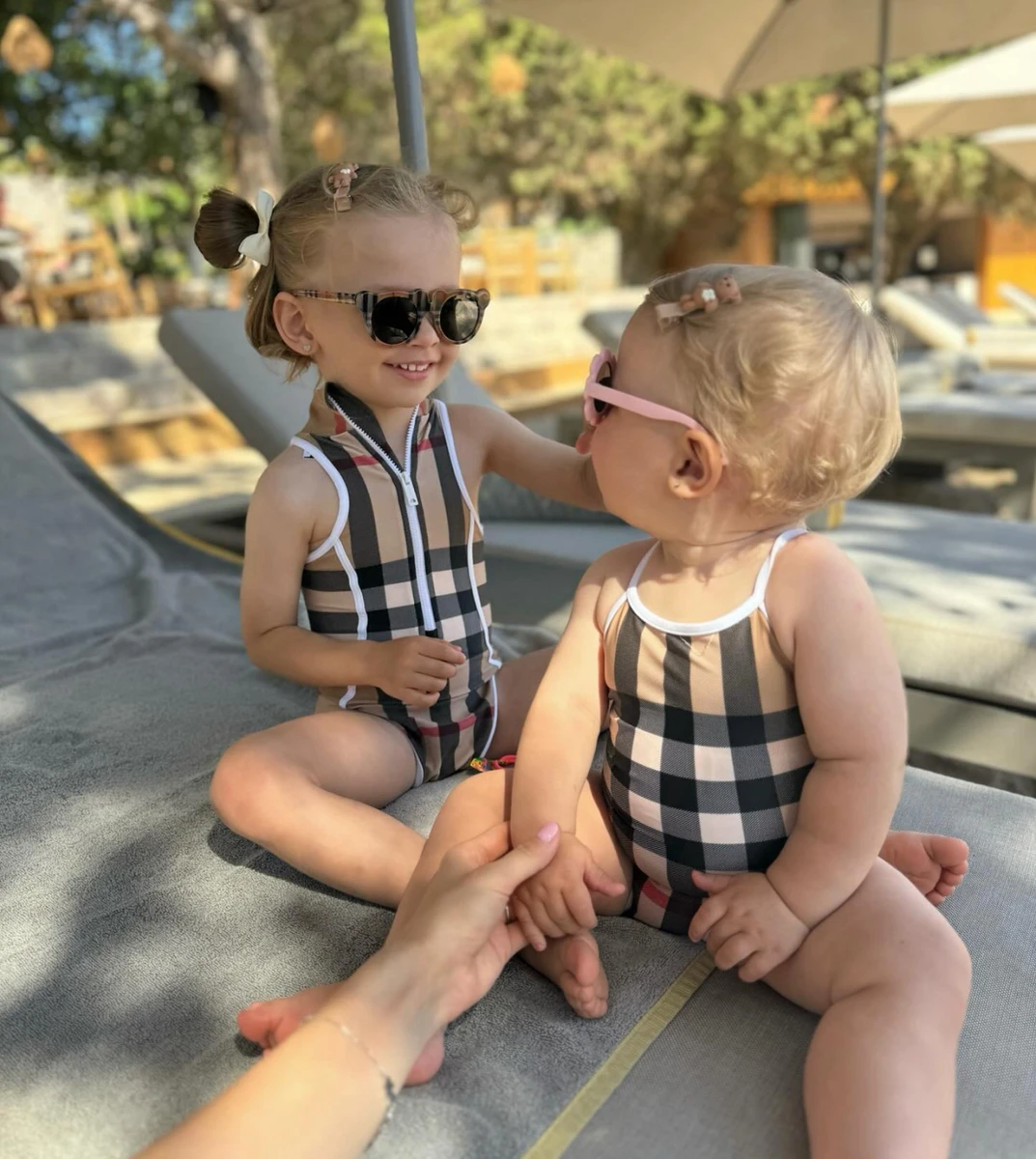 Доньки футболіста Олександра Зінченка