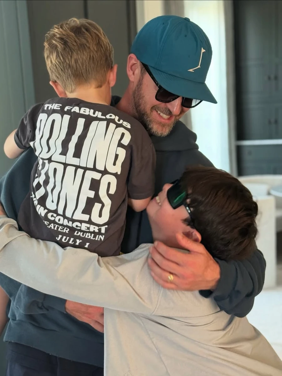 Джастін Тімберлейк обійняв обох синів від Джессіки Біл