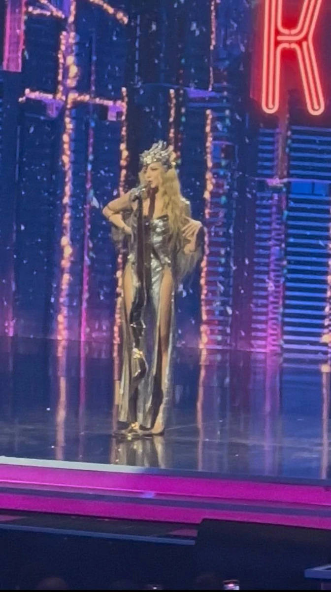 Оля Полякова на Кварталі 95