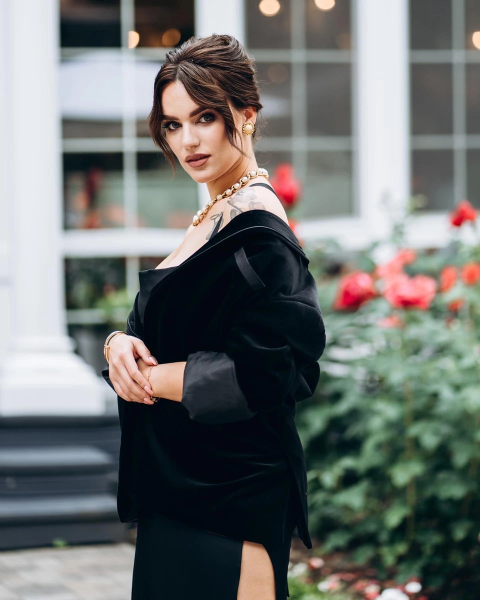 Тотал блек образ