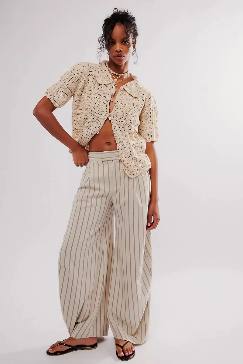 Вʼязаний літній топ