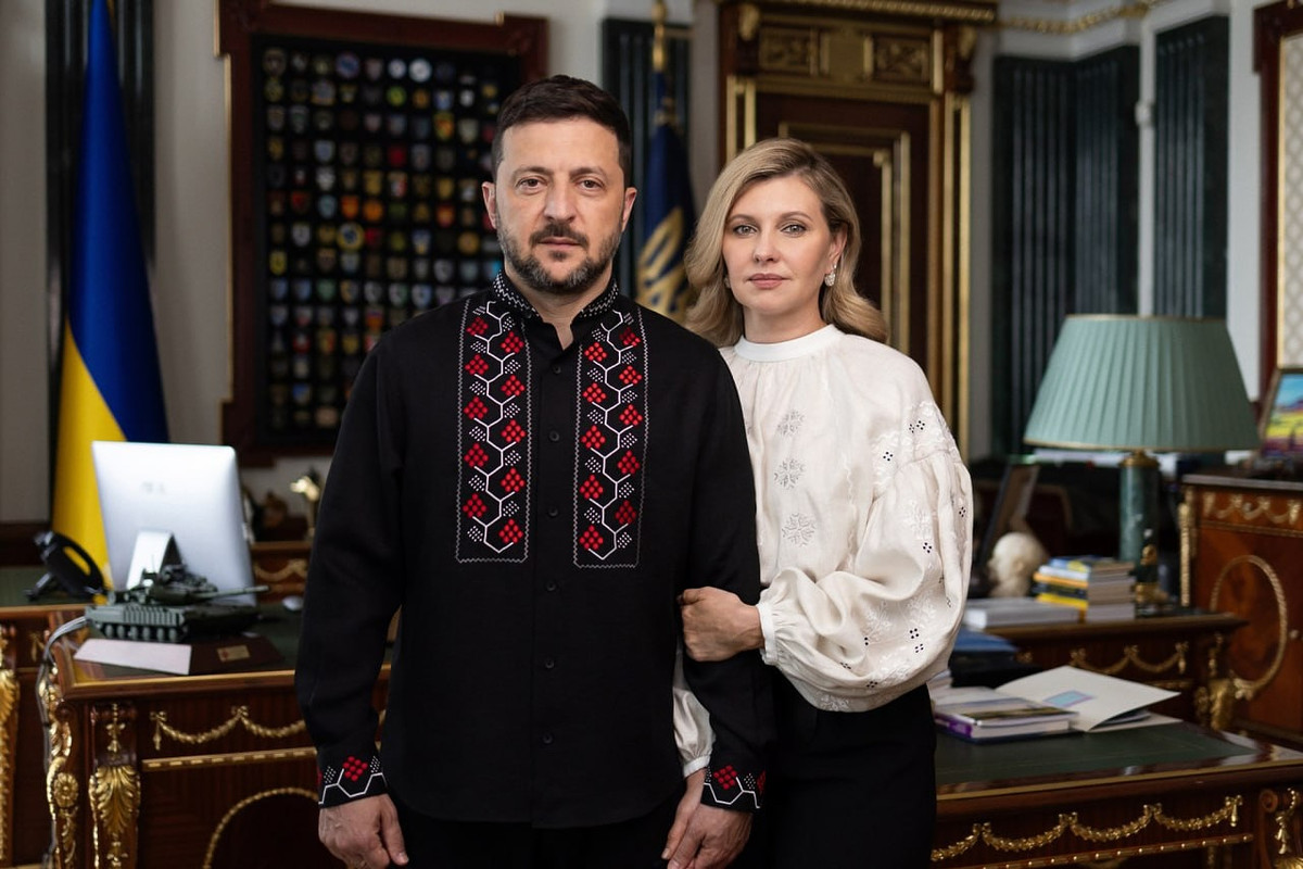 Зеленський із першою леді у вишиванках