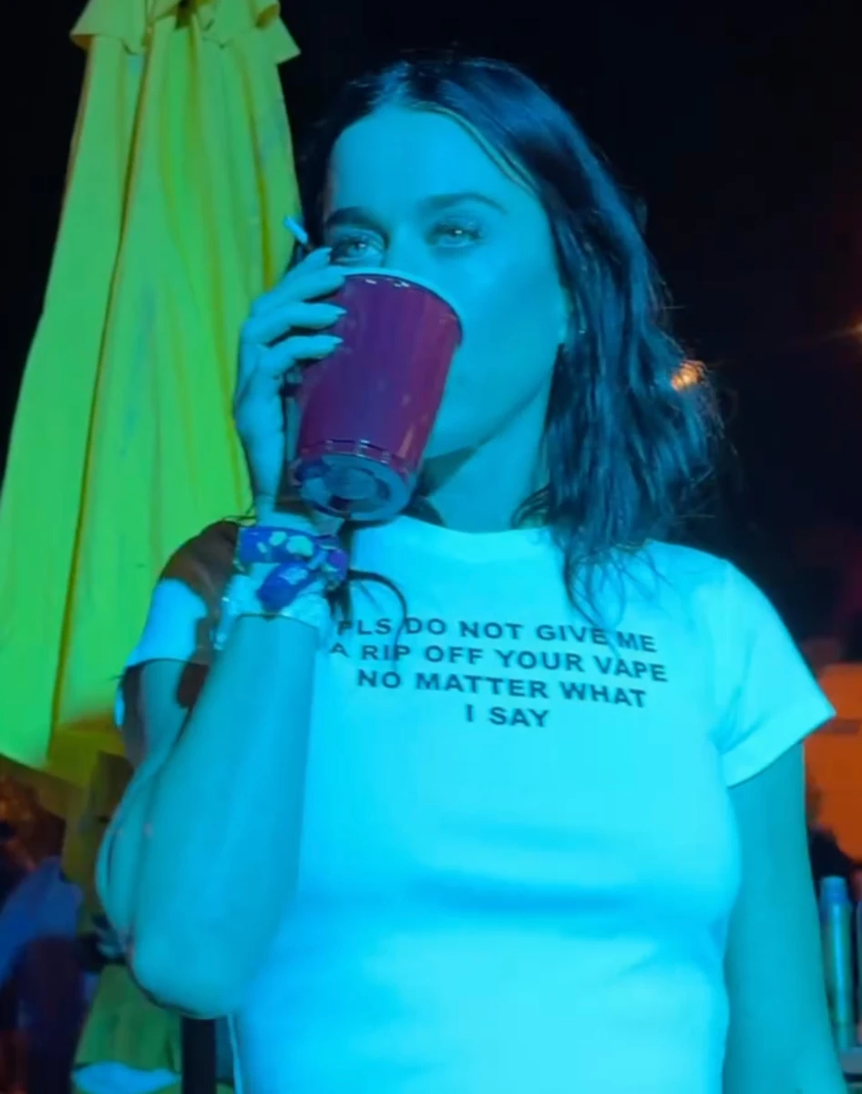 Кеті Перрі наробила кумедних фото на музичному фестивалі