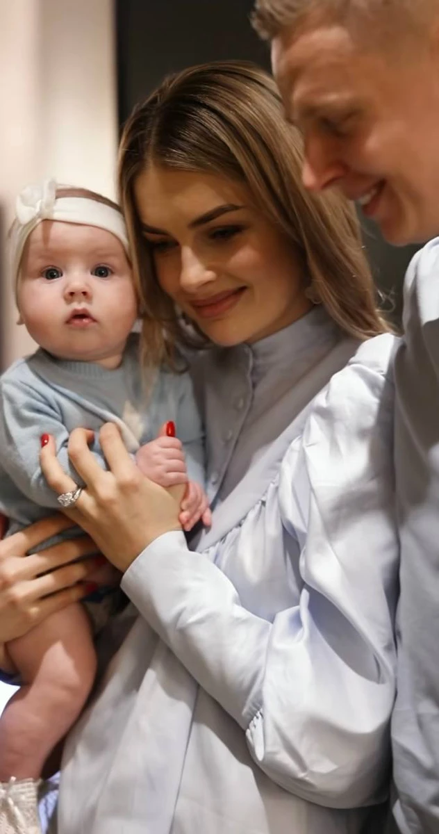 4-місячна Лея зустрічає своє перше Різдво