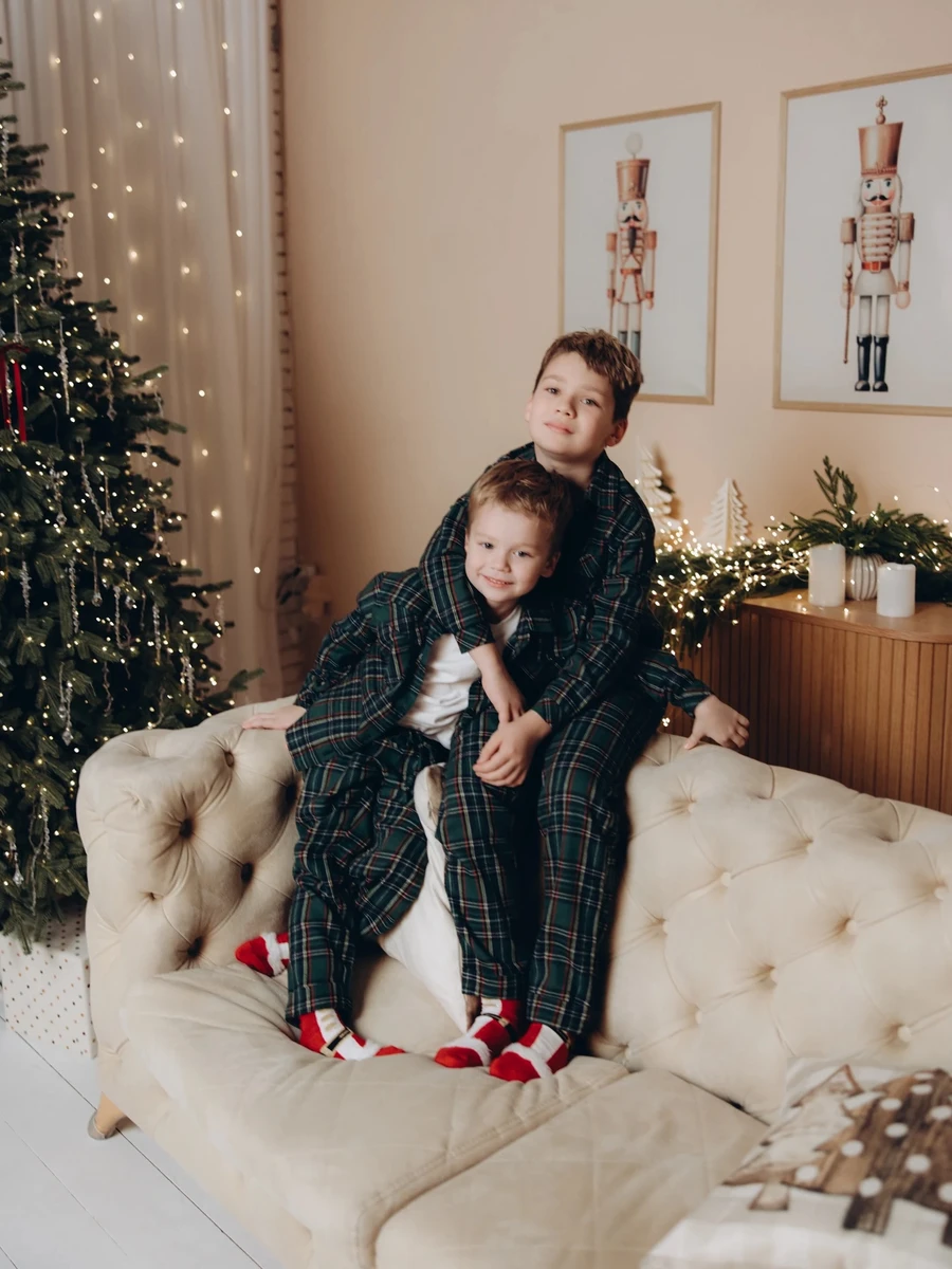 Сини Саліванчук і Божкова