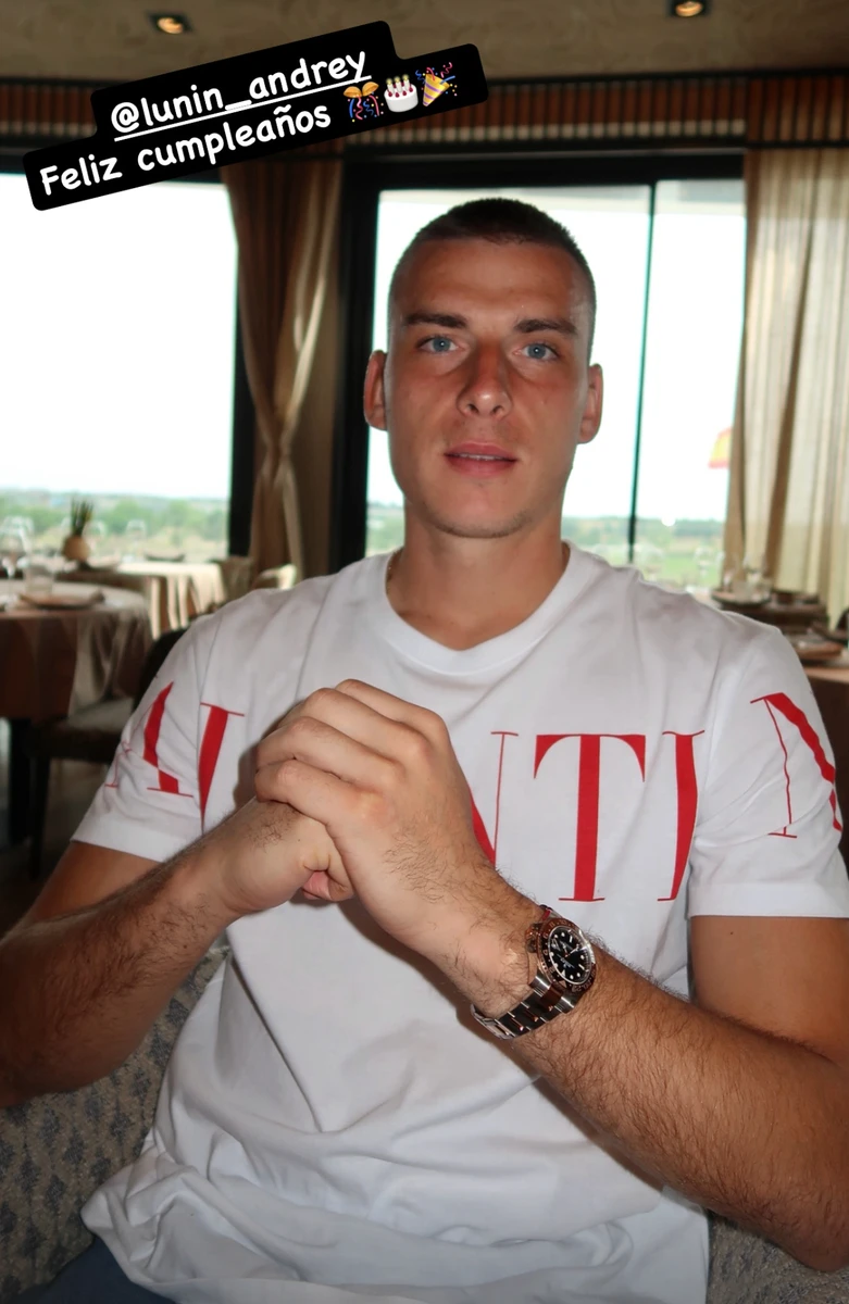 Дружина Андрія Луніна привітала його з 27-річчям