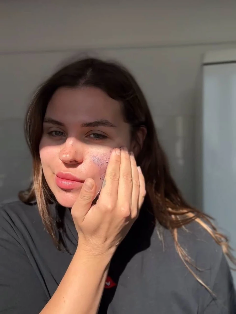 І, звісно, маска для обличчя