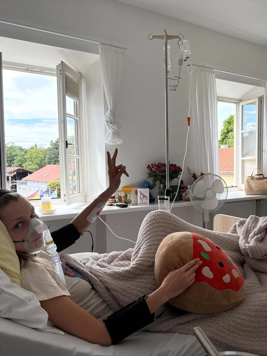 Модель Хадід у лікарні через хворобу Лайма