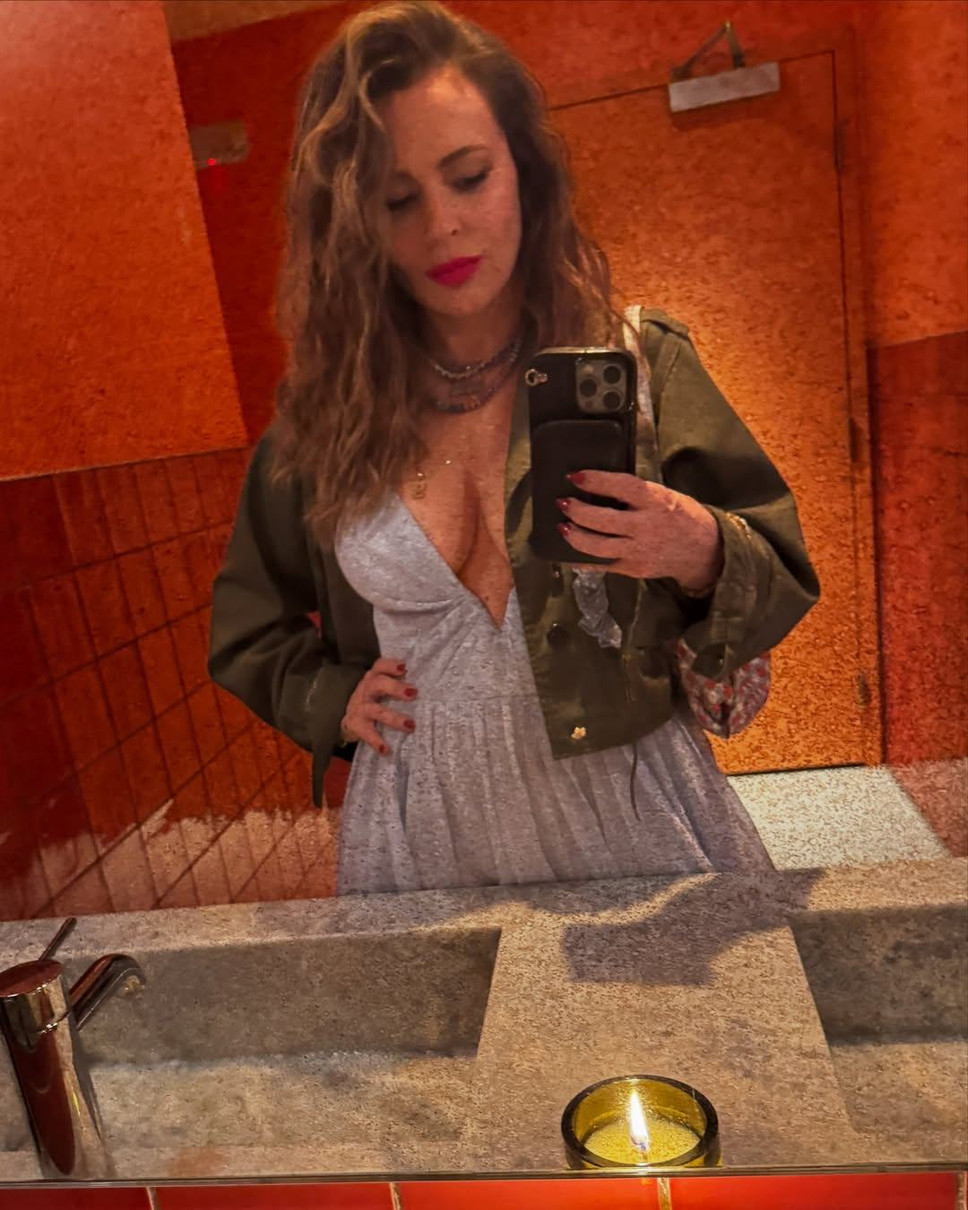 Алісса Мілано і грудні імпланти