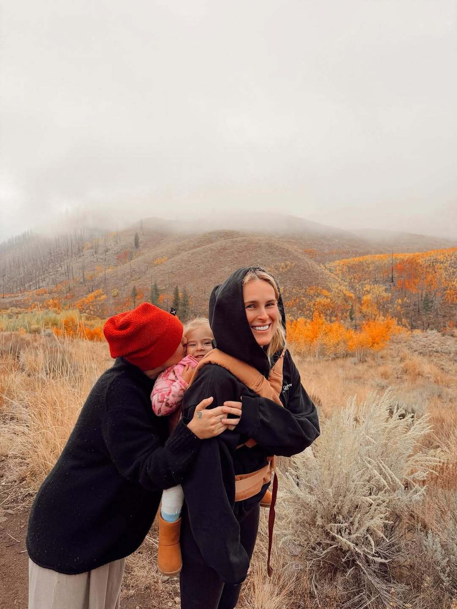 Це крихітку цьомає її тітонька Таллула