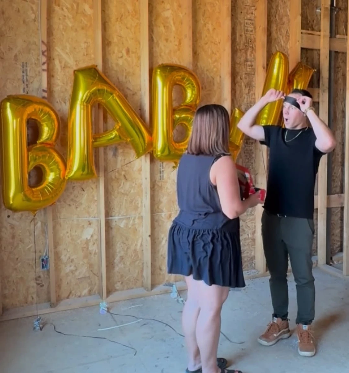 Прийомна дочка Емінема зворушила новиною про свою вагітність