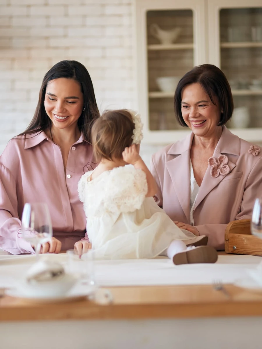 Наталія Татарінцева з мамою на фото до 8 березня