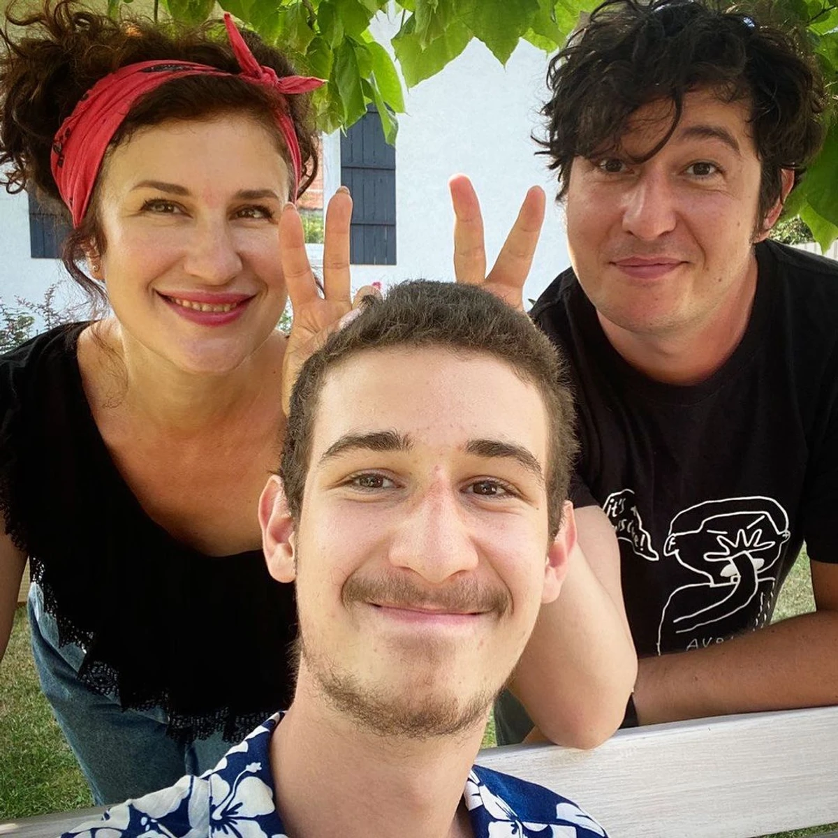 Родина Шурових - на кого більше схожий Лев?