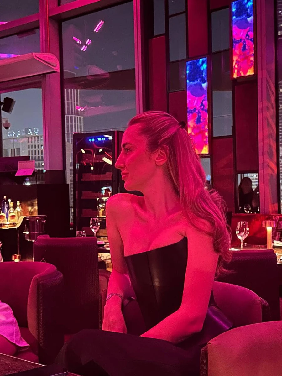 Пономарьова нечасто показується в мережі