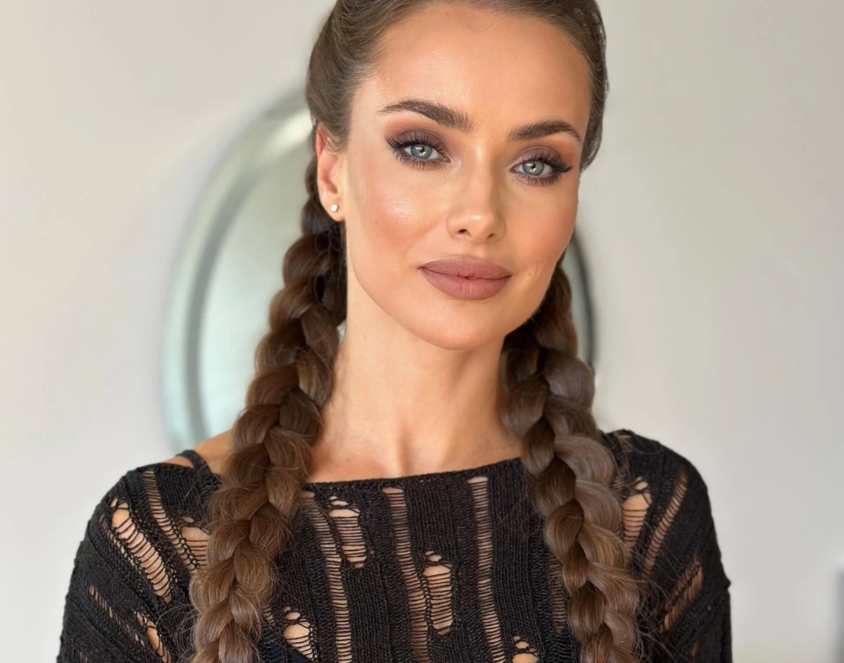 Мішина у светрі