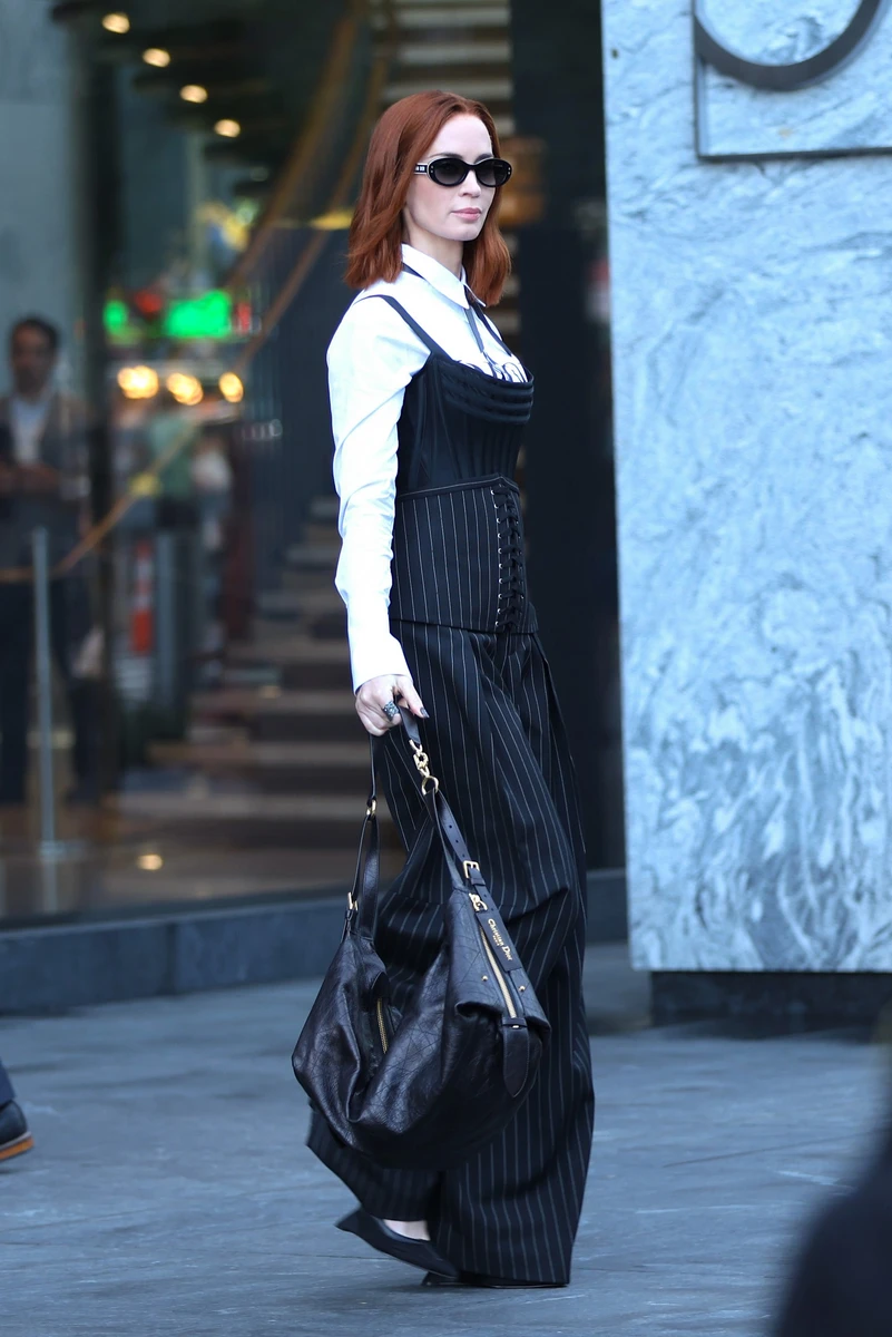 Емілі Блант на зйомках Диявол носить Prada
