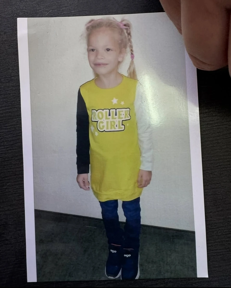 Прийомна донька мірошниченків