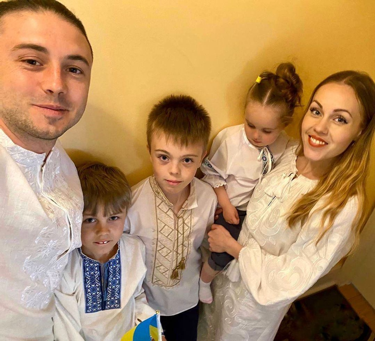 Подружжя виховує трьох спільних нащадків