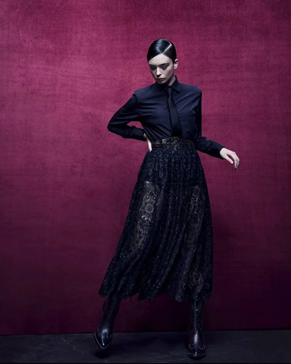 Зазвичай Дева на серйозному