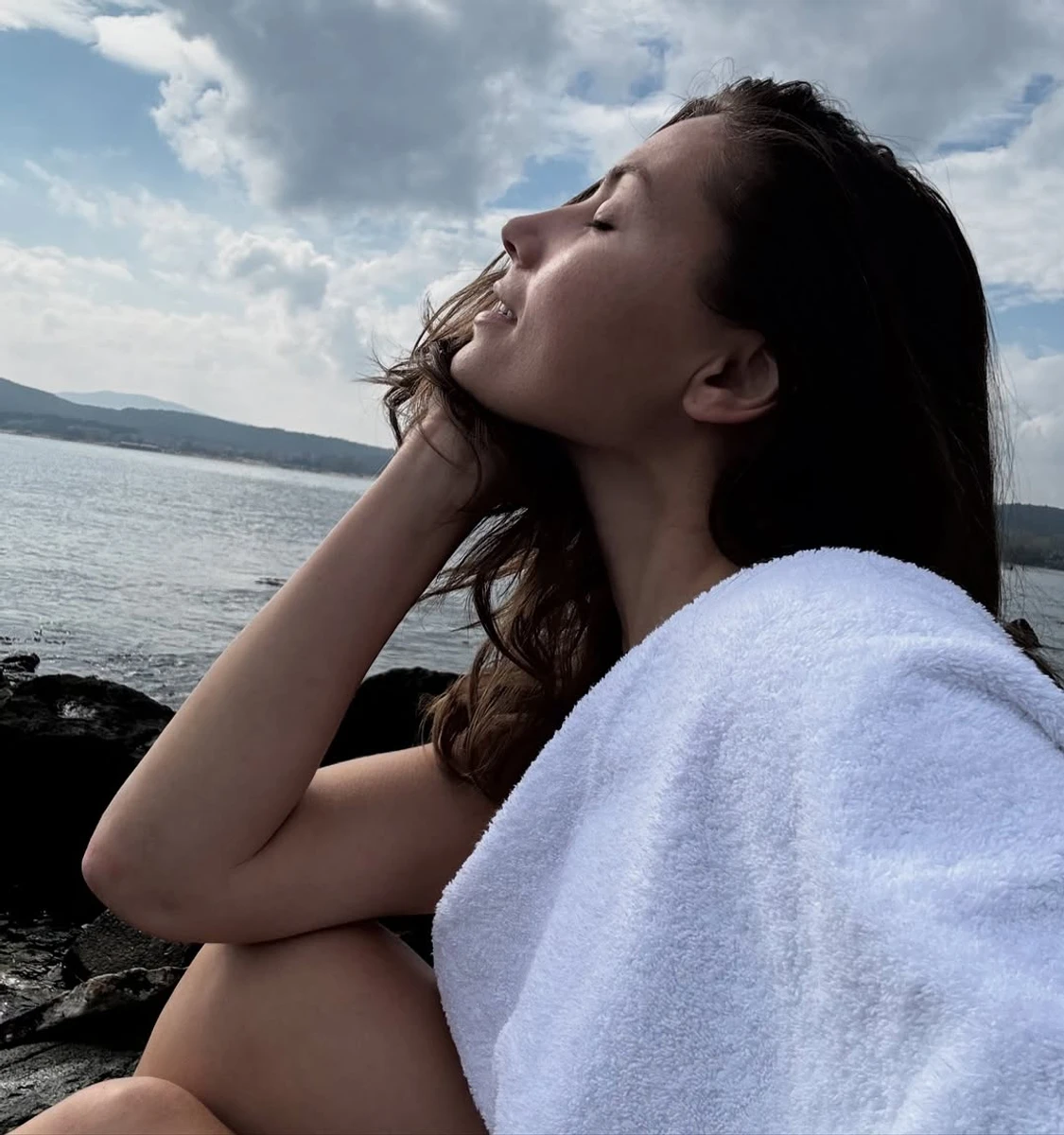 Антоніна Хижняк наробила фото під час відпочинку в Болгарії