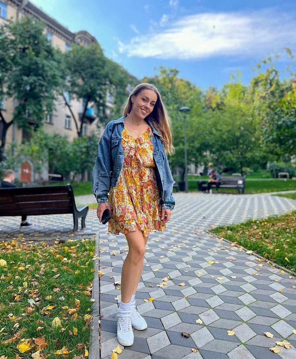 Зі слів співачки, осінь її надихає