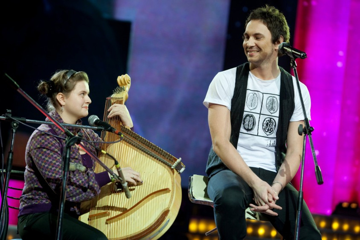 Валерій Харчишин на концерті з бандуристкою