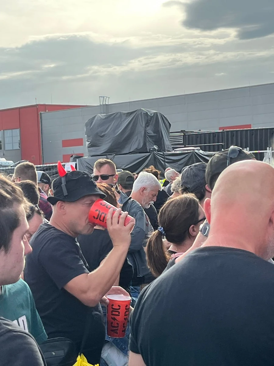 Петр Павел на концерті AC/DC