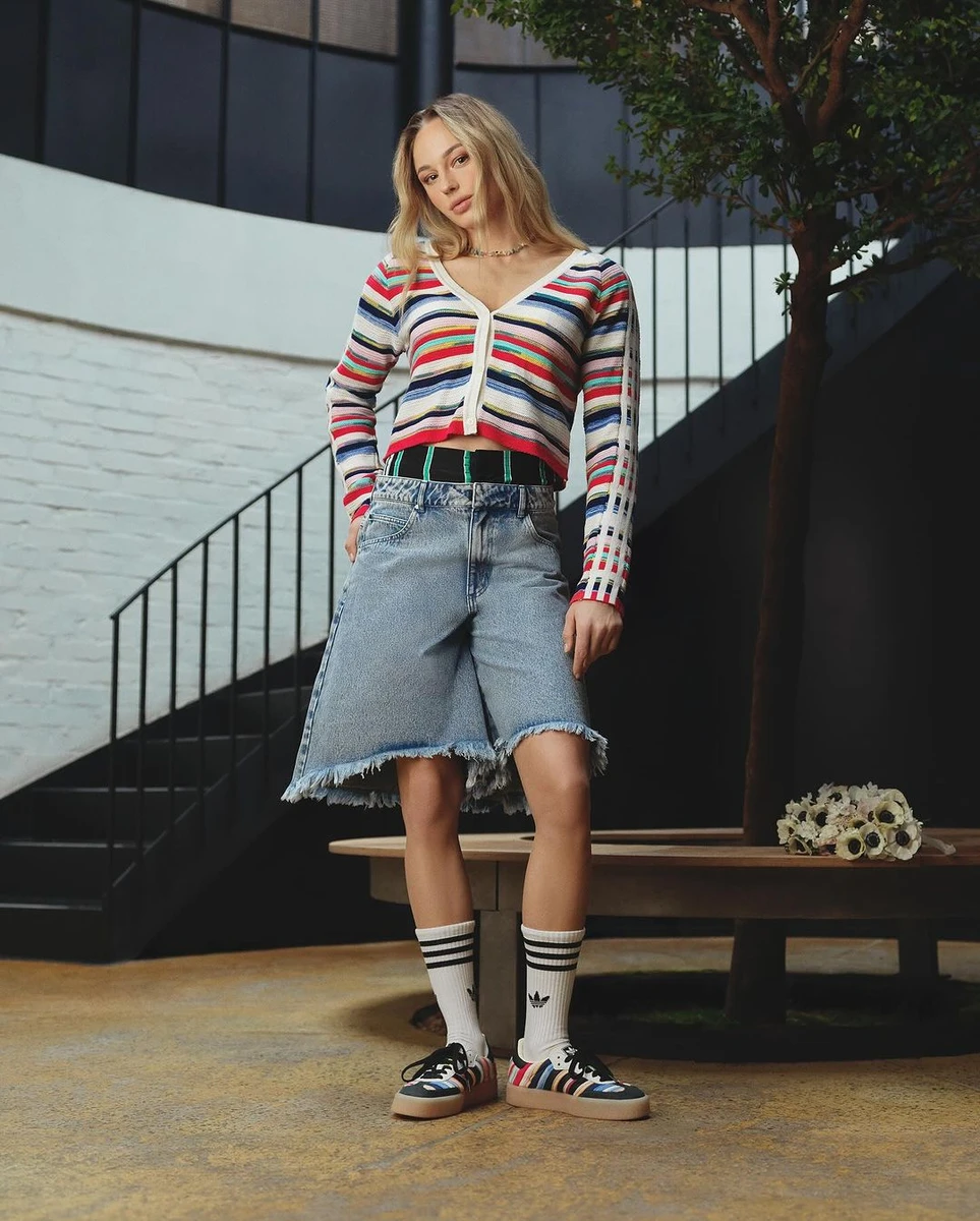 Олімпійська чемпіонка Дар'я Білодід у джинсових шортах