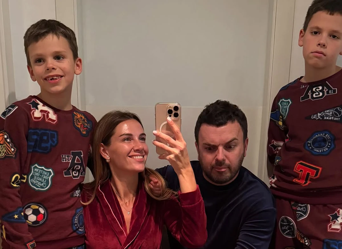 Подружжя Решетників з дітьми