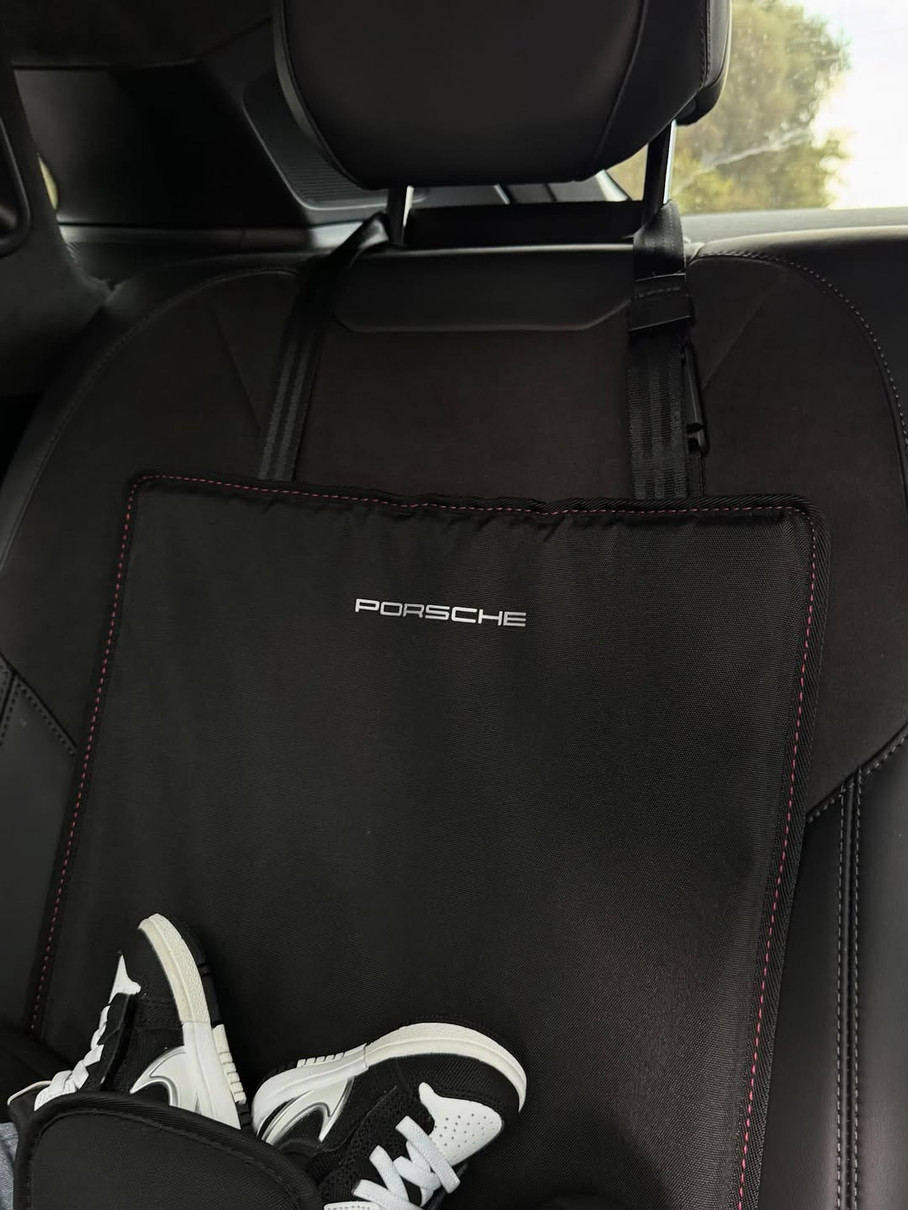 Леся Нікітюк замилувала фото 3-місячного сина в машині