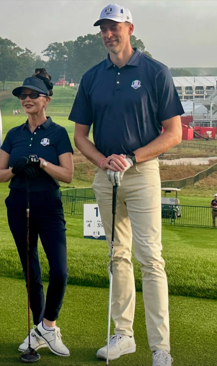 Майкл Дуглас та Кетрін Зета-Джонс святкують свої дні народження на тлі чуток про розлучення