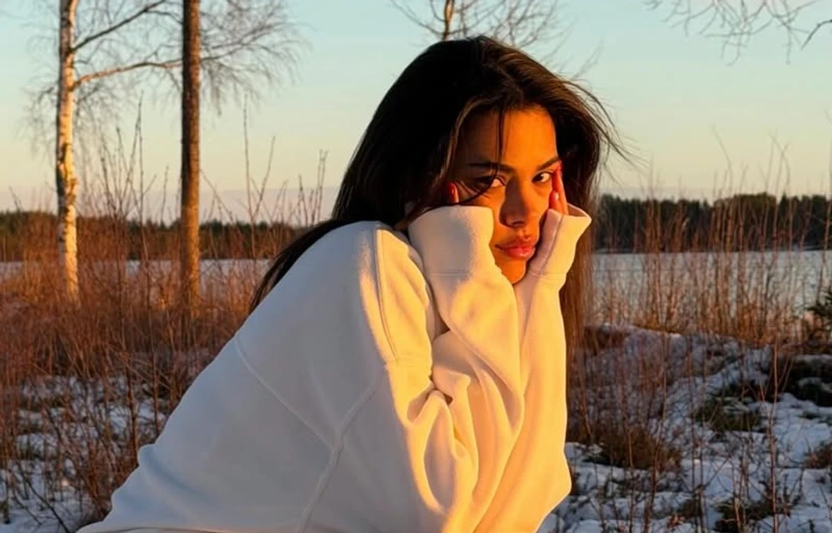 Тіна Кунакі