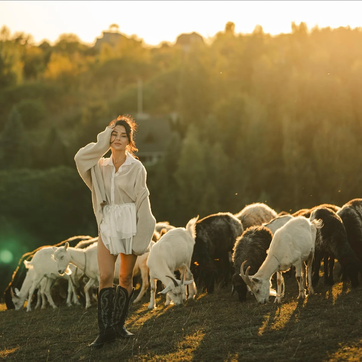 Огнєвіч з козами