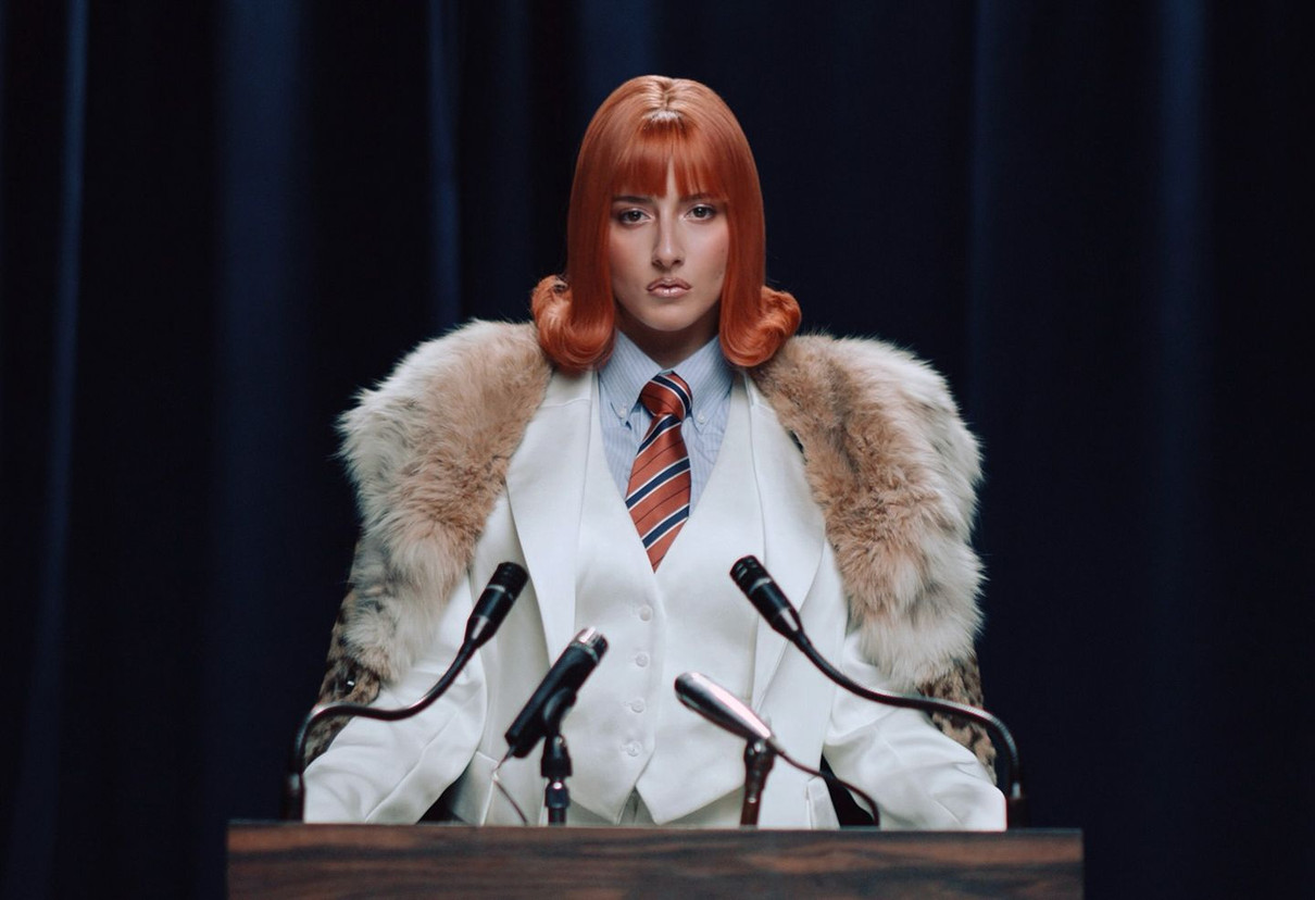 Співачка Grisana