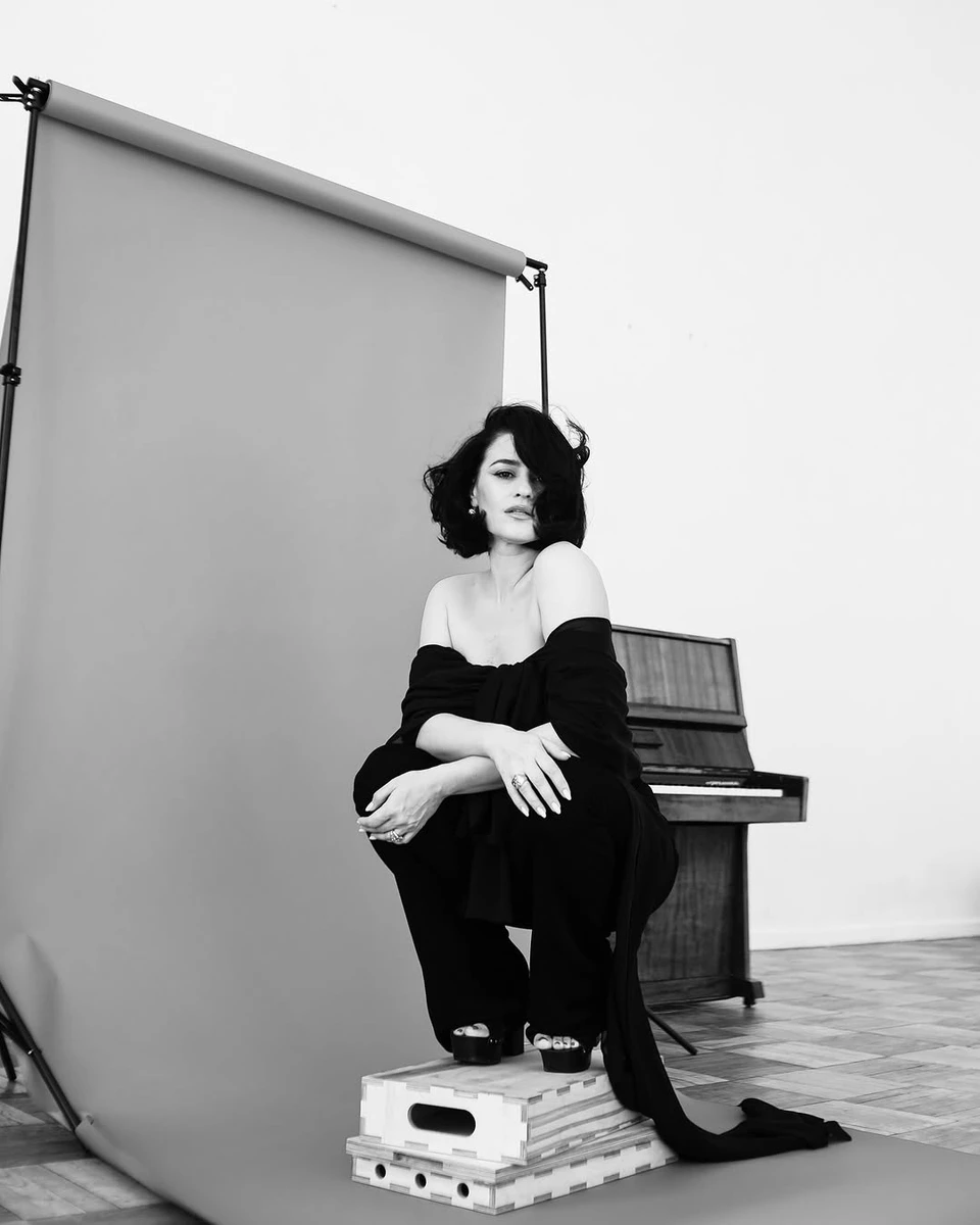 Марта Адамчук в елегантному луці показалася пред камерою